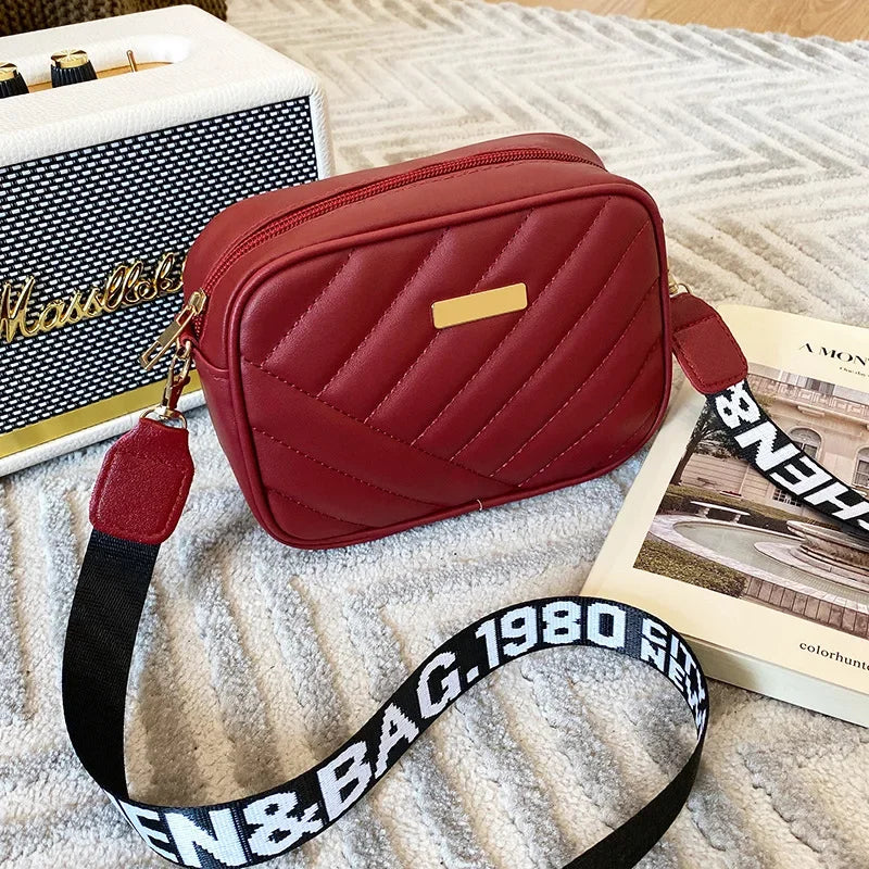 Pochette bandoulière femme badouliere rouge