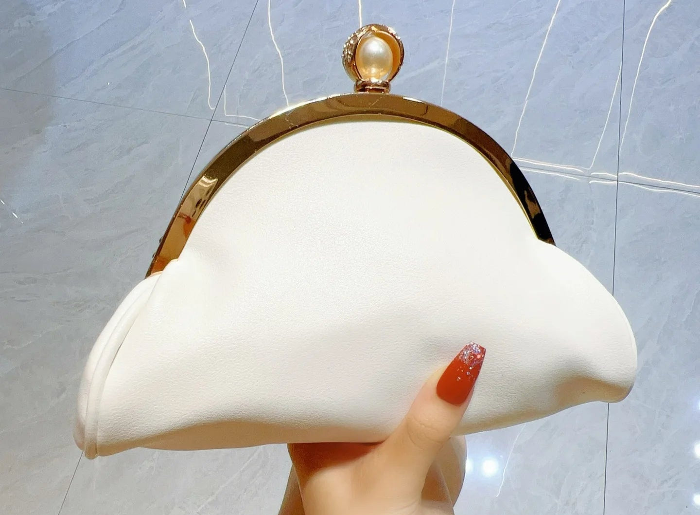 pochette femme mariage ivoire arrière