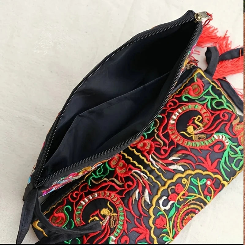Pochette Brodé ouverte