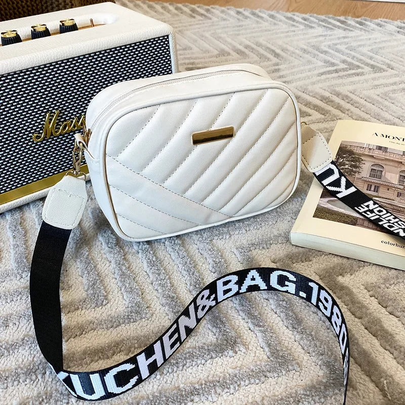 Pochette bandoulière femme badouliere blanche