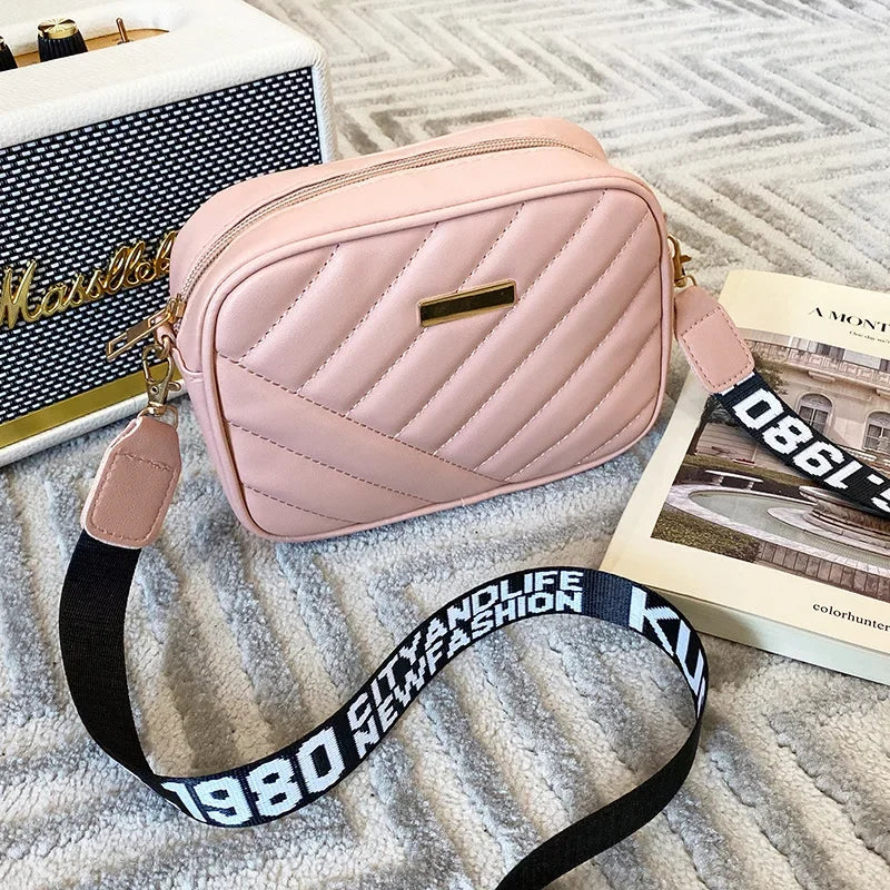 Pochette bandoulière femme badouliere rose