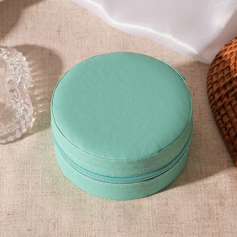 Pochette bijoux vert pastel 