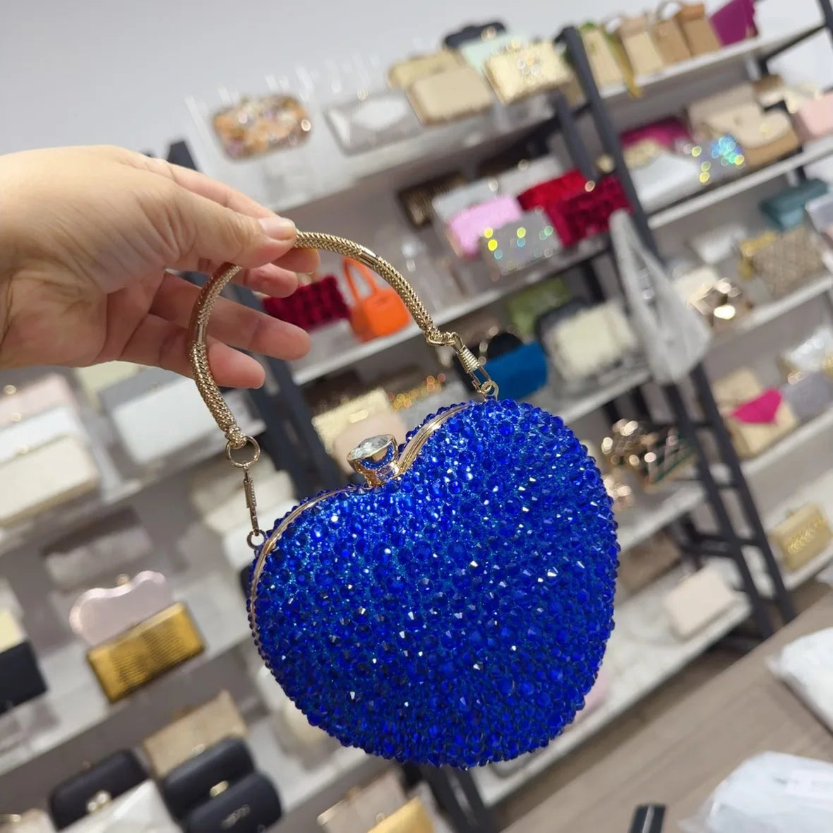 Pochette cœur bleu saphir