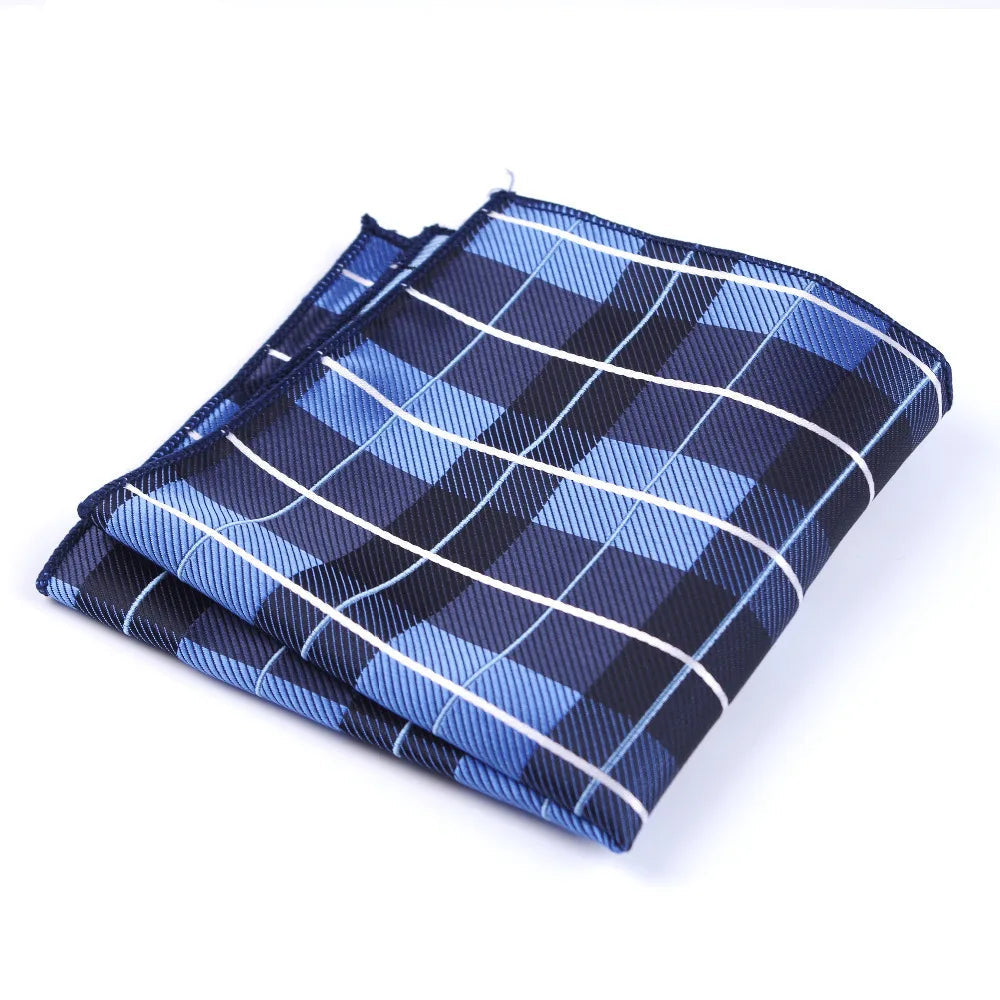 Pochette costume homme Motif carreaux écossais bleu foncé ciel marine avec fines rayures blanches