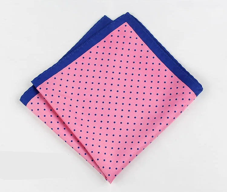 Pochette costumes fond rose motifs poids bleu electrique