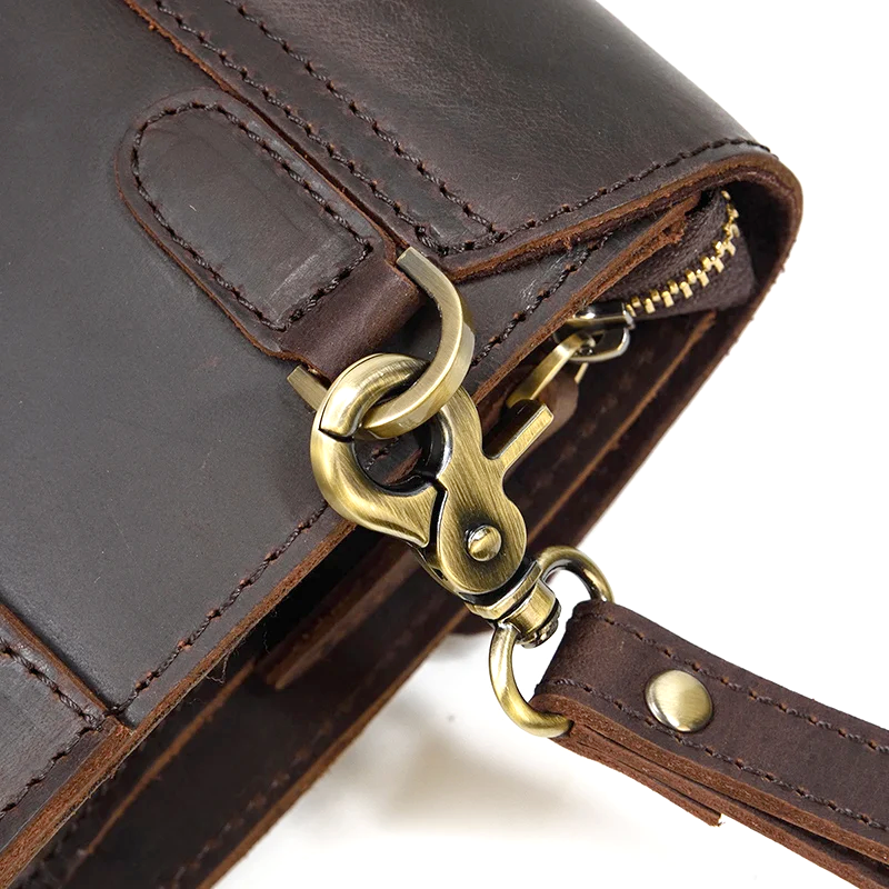 Pochette cuir veritable  dragonne poche mousqueton en laiton
