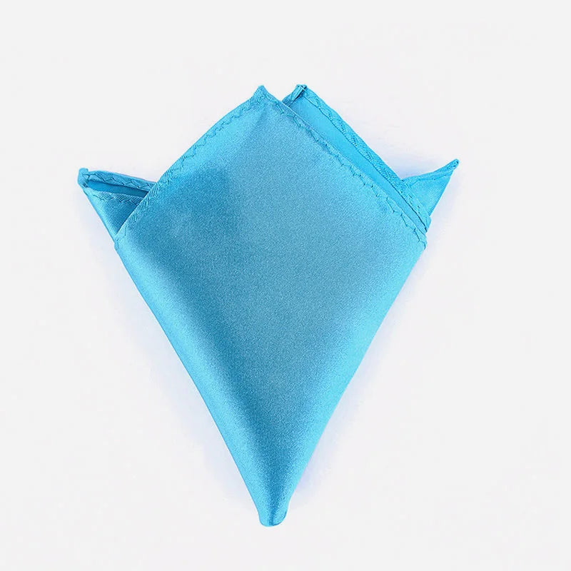 Pochette dans costume bleu turquoise