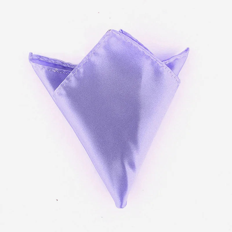 Pochette dans costume mauve parme