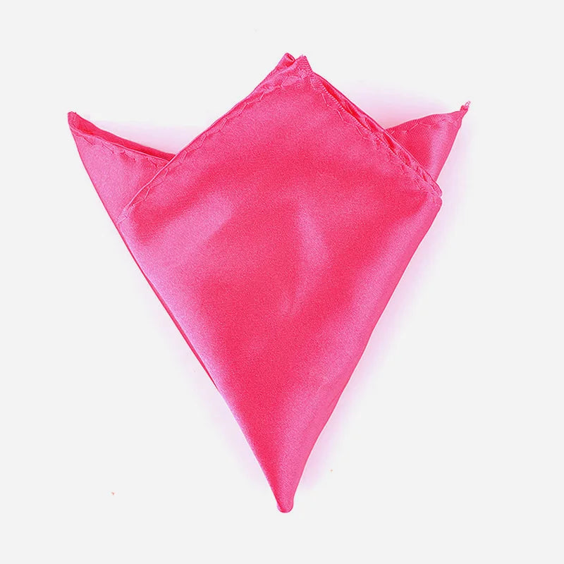 Pochette dans costume rose pourpre