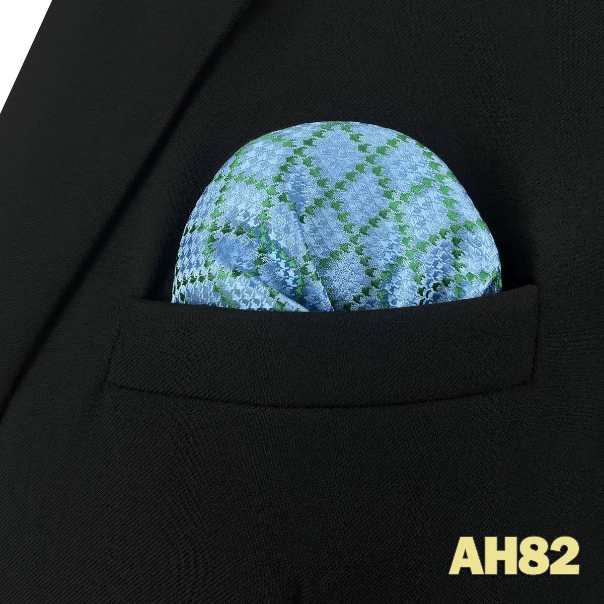 Pochette_de_costume_bleu_ciel_carreaux_vert