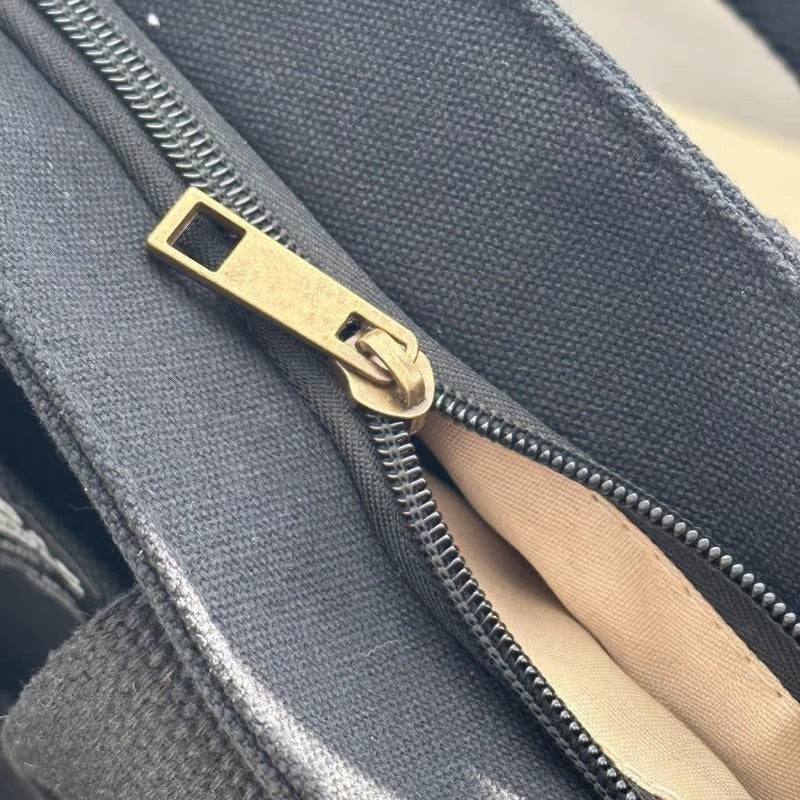 Pochette et sac poignees + bandouliere fermeture eclair zip