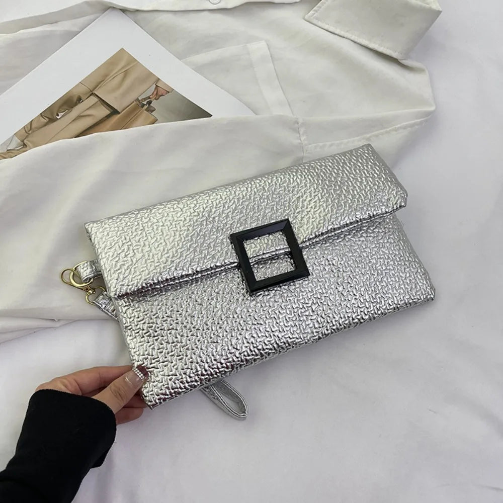 Pochette femme argentée 