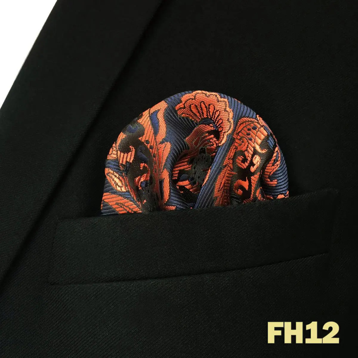 Pochette homme costume fond anthracite motif Cachemire orange