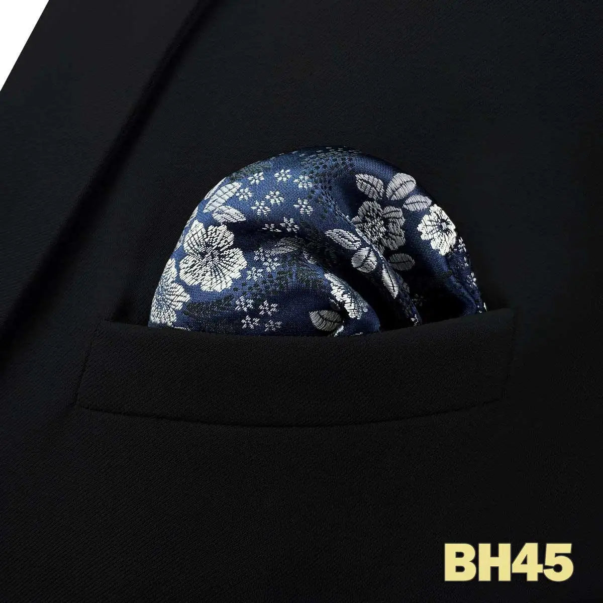 Pochette homme costume fond bleu nuit fleurs blanches
