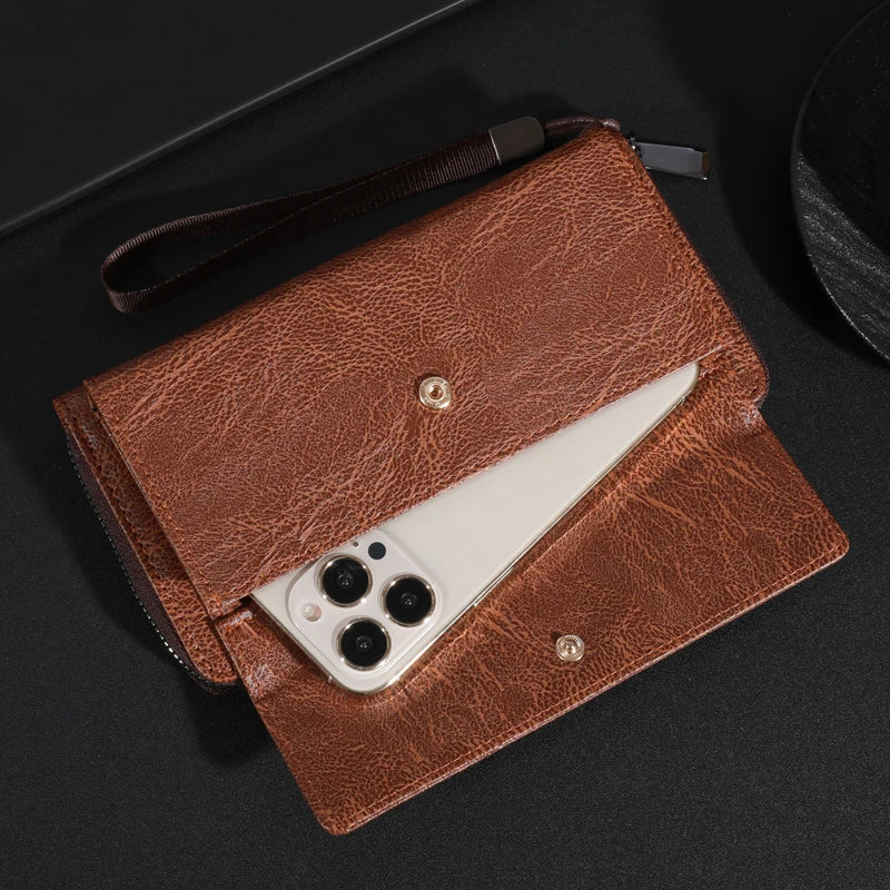 Pochette homme fauve proportion telephone portable 