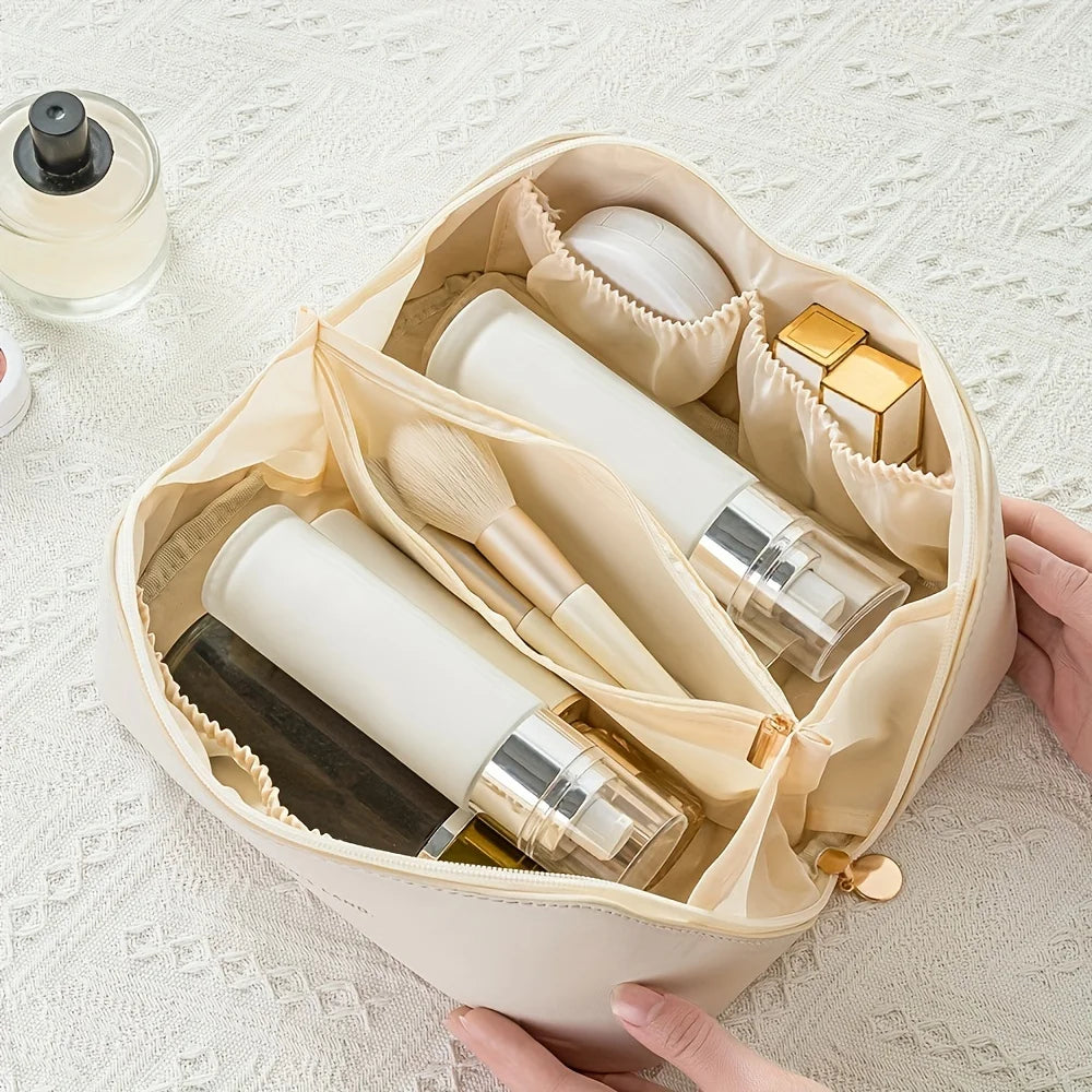Pochette maquillage ouverte