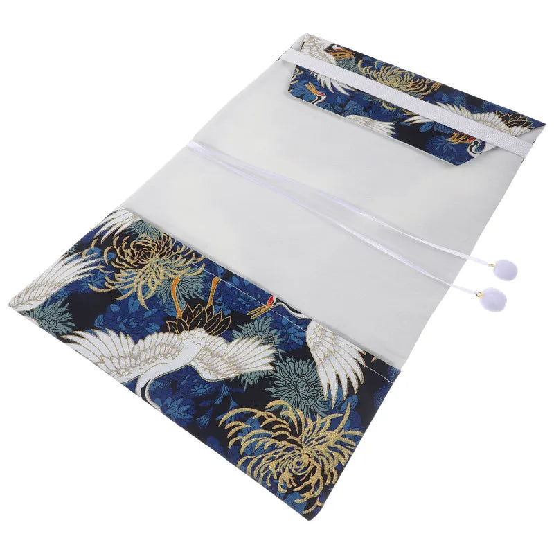Pochette_pour_livre_grues_Cigognes_Furoshiki_ouverte