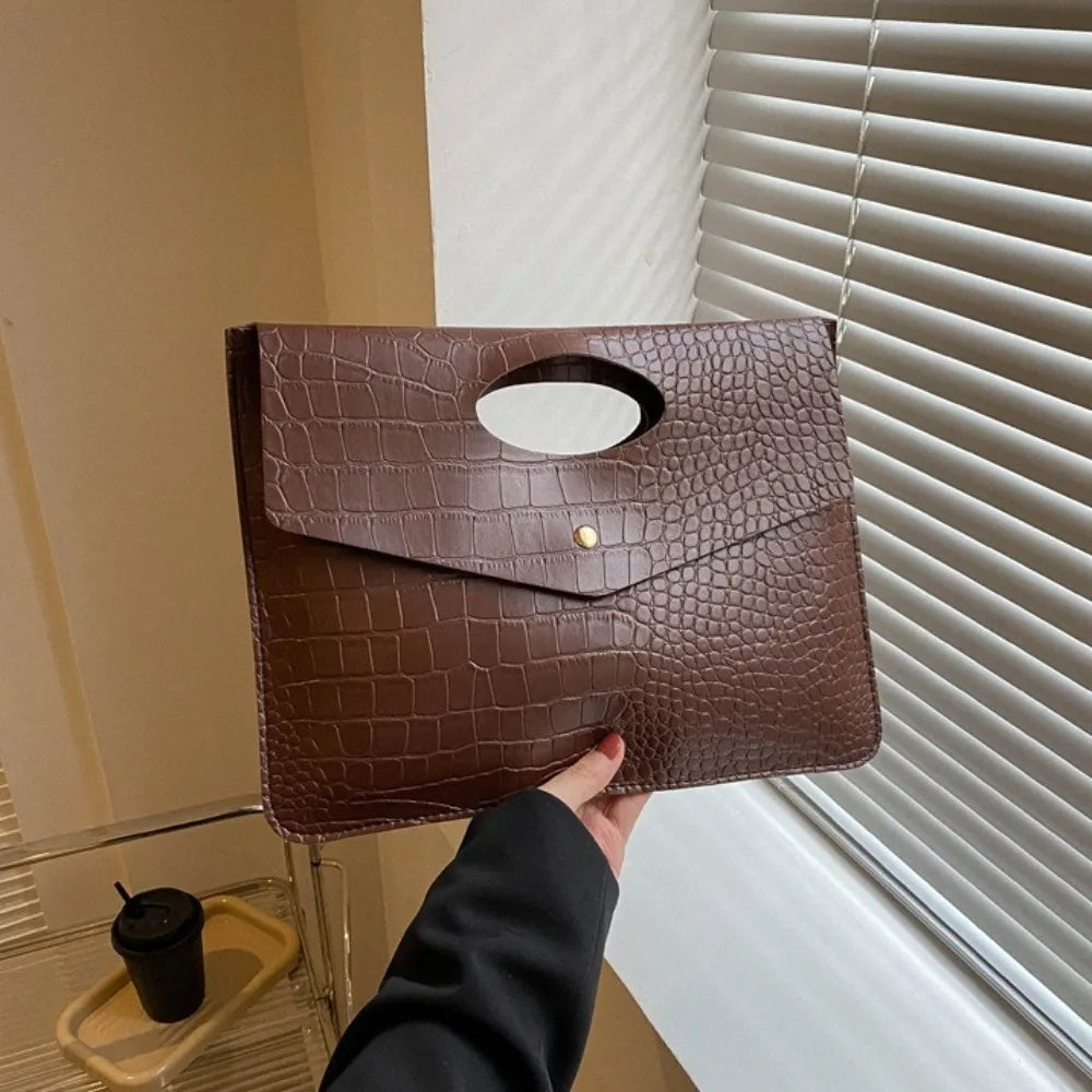 Pochette sac a main poignee effet croco cafe caramel