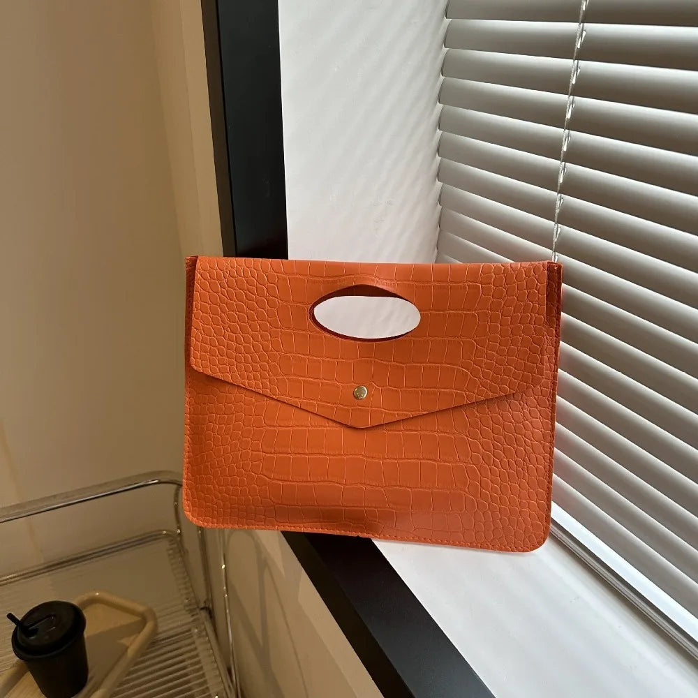 Pochette sac a main poignee effet croco terracotta