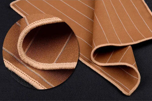 Pochette costume détail