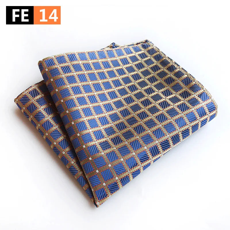 pochette costard motif geometrique carré bleu fond jaune 