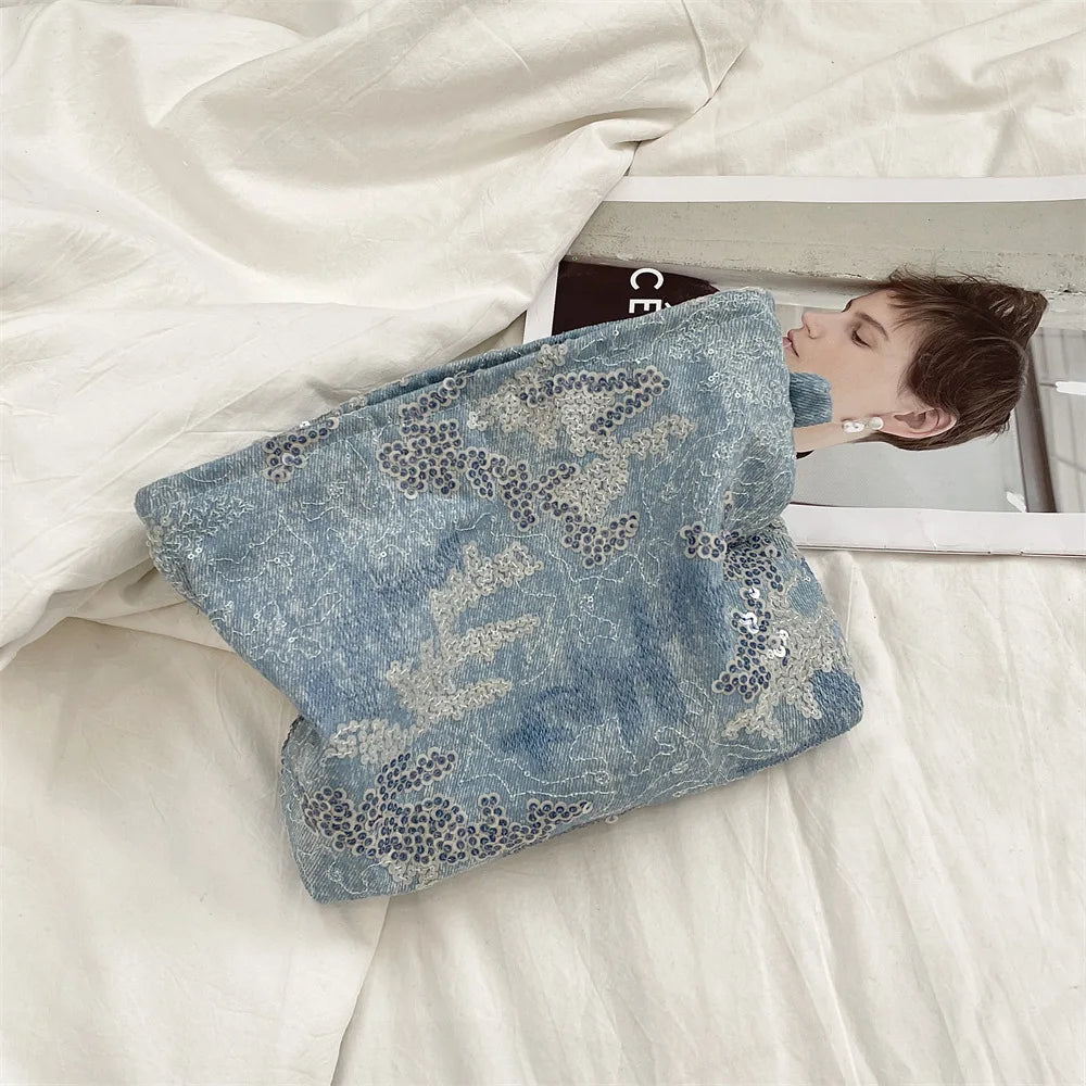pochette en jean bleu clair