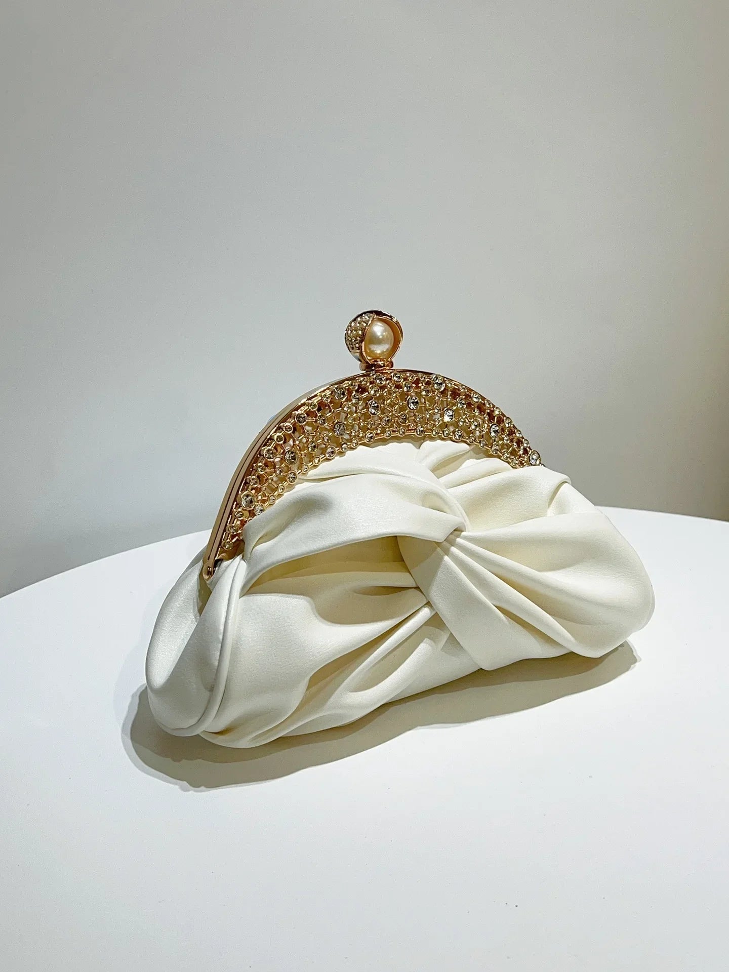 pochette femme mariage luxe blanche ivoire strass 