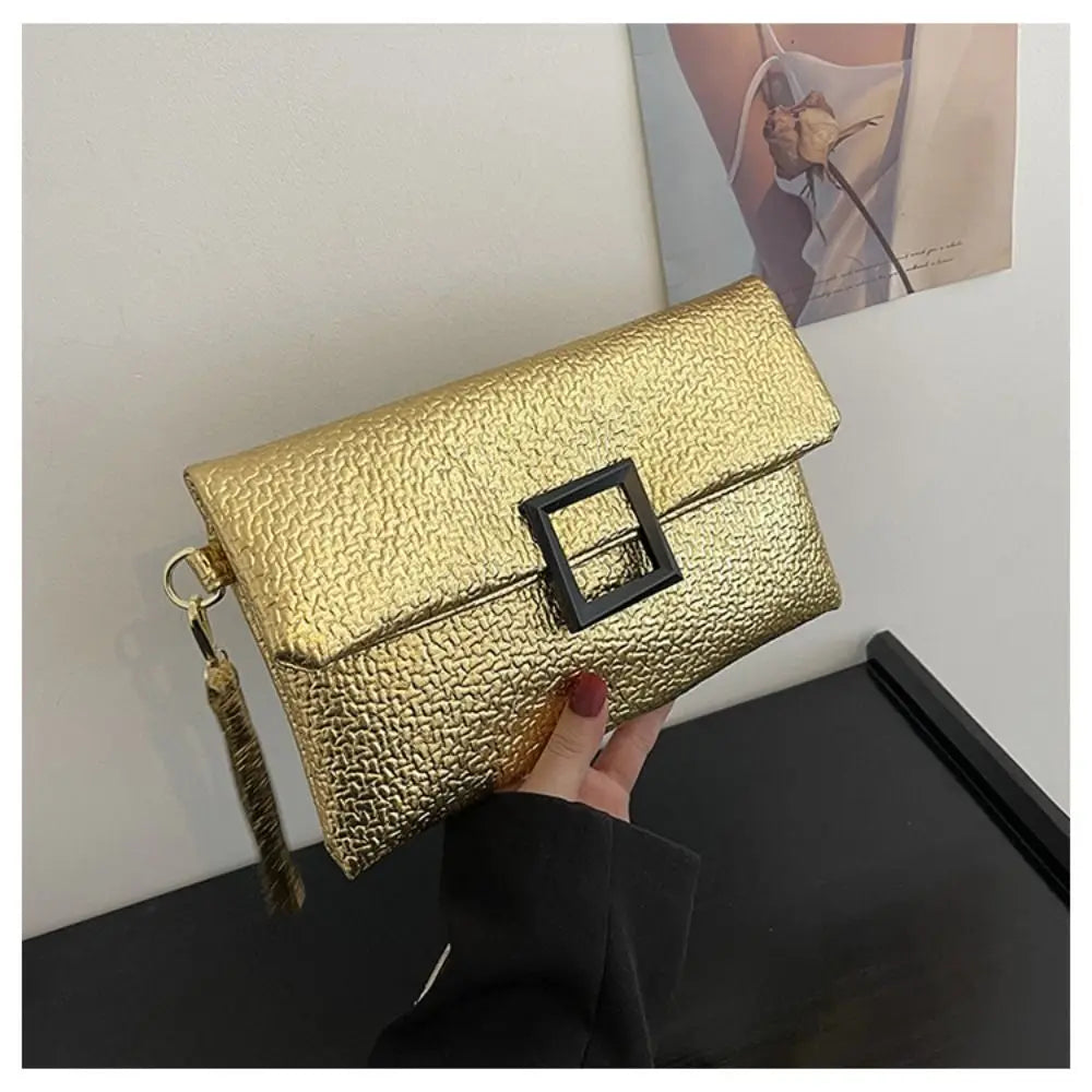 pochette femme or in situ 