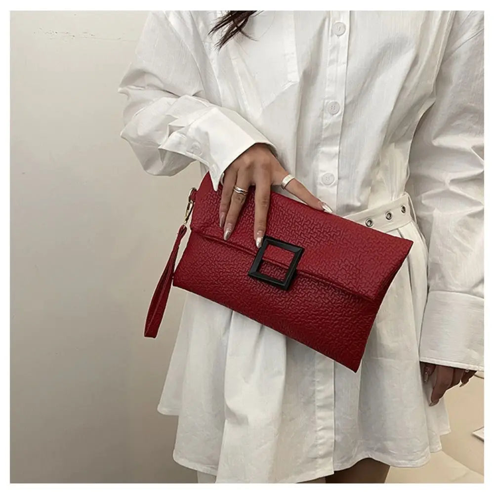 pochette femme rouge porte main 
