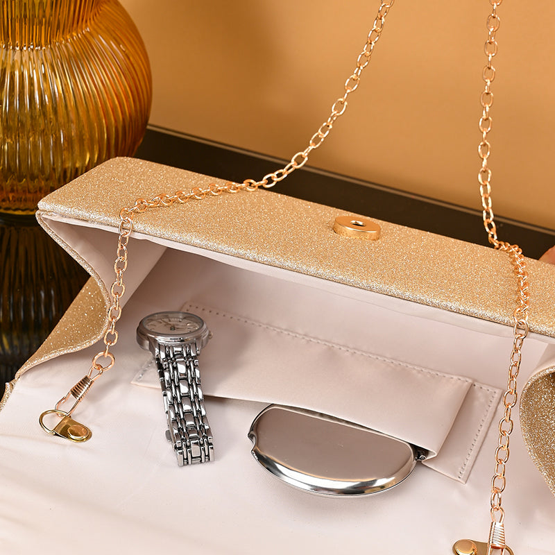 pochette luxe soirée champagne ouverte interieur +  bandouliere chainette 