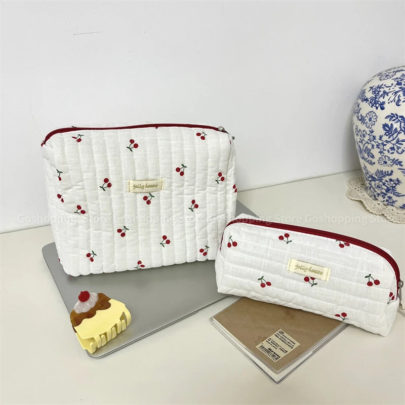 pochette trousse toilette maquillage tissu molletonee zippee cerises 