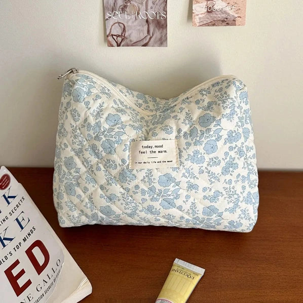 pochette trousse toilette maquillage tissu molletonee zippee liberty floral bleu blanc 